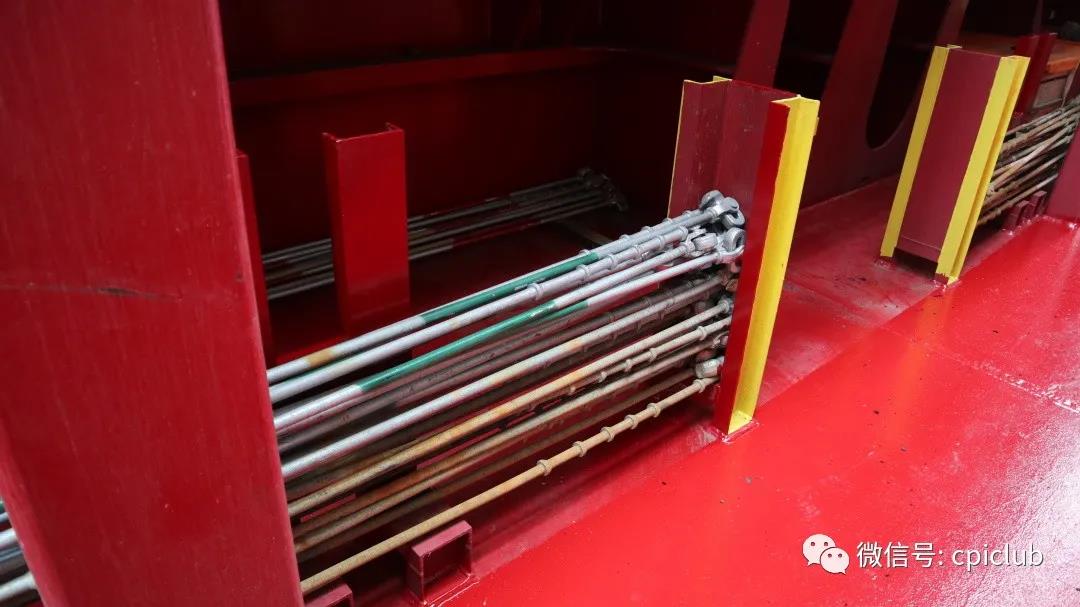 散貨船載運(yùn)集裝箱？安全提示來(lái)啦