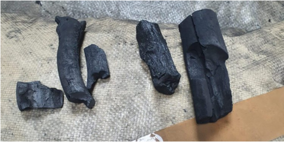 '演技炸裂！為蒙混過關(guān),