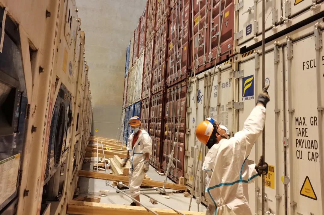 集裝箱船不夠？散貨船來(lái)湊！