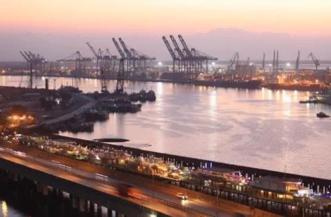 托運人怒了！全球20個最大港口的集裝箱滯期費同比翻了一番