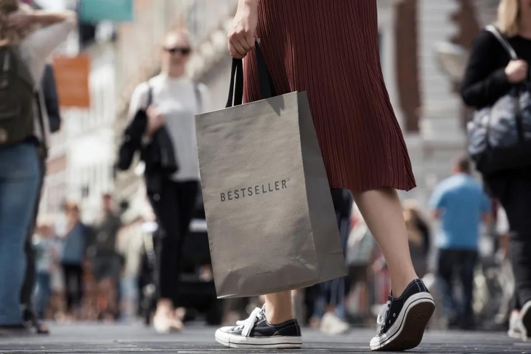 BESTSELLER與馬士基建立全新合作伙伴關(guān)系，使用碳中和海運產(chǎn)品