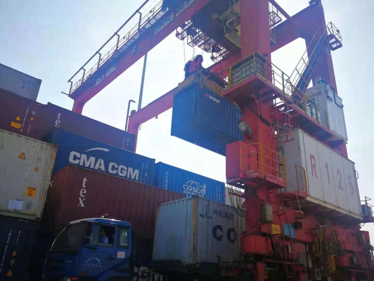 5月全國進(jìn)出口整體通關(guān)時間壓縮比穩(wěn)定在60%以上