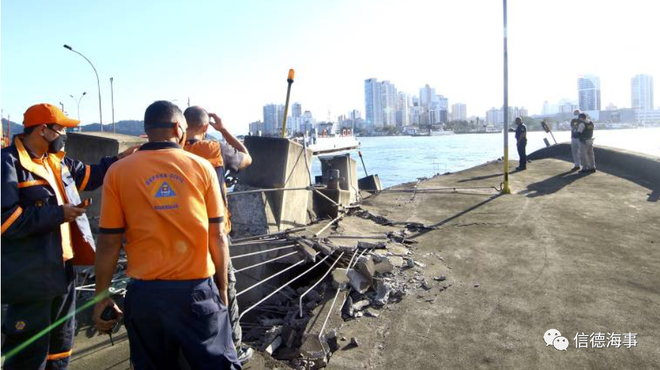 10000TEU大船與碼頭摩擦，船體破損、漏水