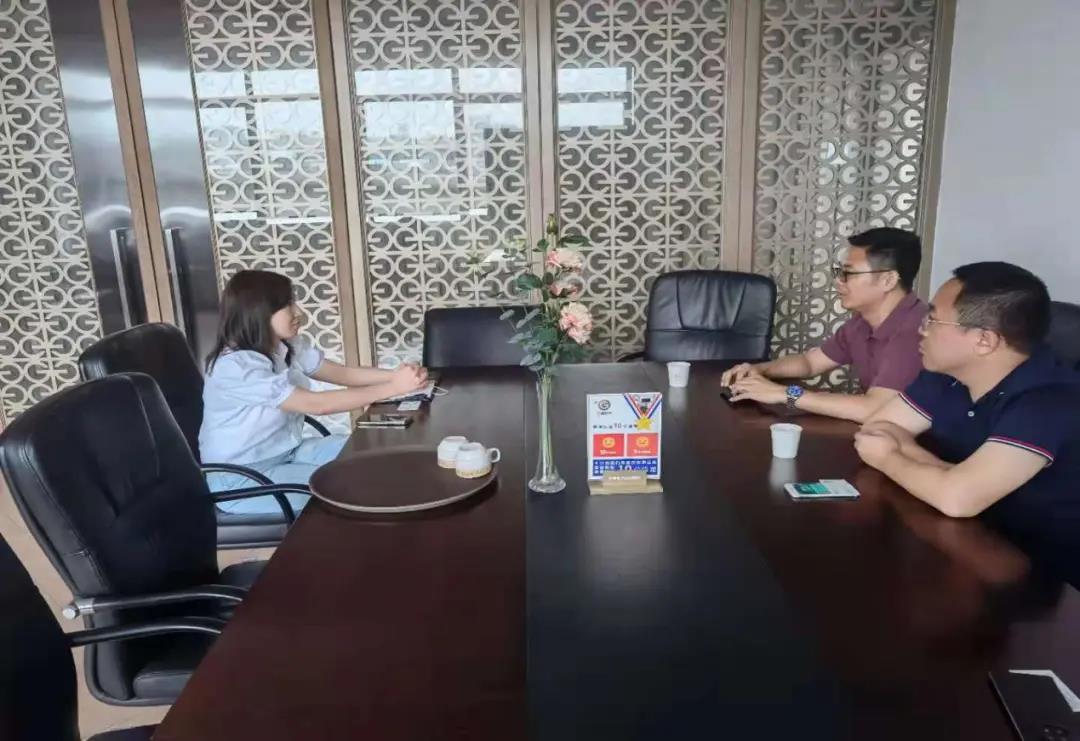 缺艙缺箱下，這家航運(yùn)企業(yè)如何為中小企業(yè)紓困？  