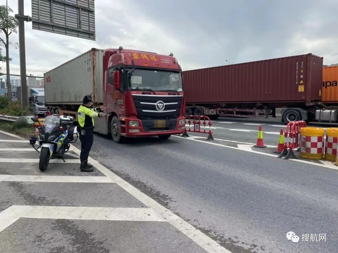 注意！鹽田港貨柜車實(shí)施進(jìn)港預(yù)約，待還重柜23000個(gè)預(yù)計(jì)需4天，多家船公司跳港！