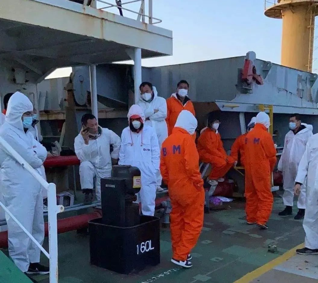 慘！17個(gè)中國(guó)船員被騙上有新冠的船