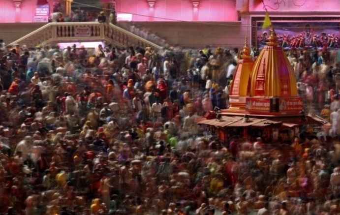 多國(guó)禁飛！印度疫情失控日增34萬(wàn)例，遺體堆積如山，恐成“人間煉獄”！