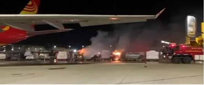 重大突發(fā)！香港機場貨物裝機前起火，兩家貨代被禁運！一艘滿載中國貨物的箱船突發(fā)起火！