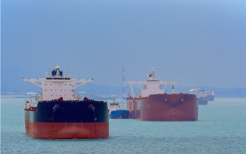 VLCC當(dāng)下這么慘, 船東都不愿報廢, 為什么？
