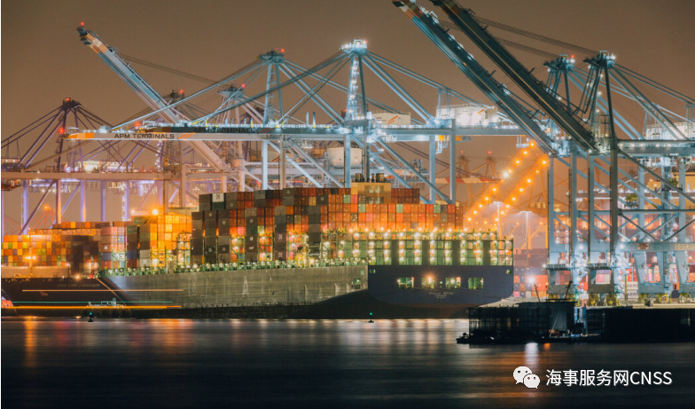 當前人箱船都缺! 船員連軸轉(zhuǎn)! 船舶加速飛!...各環(huán)節(jié)超負荷!...風暴過后, 請珍惜航運和船員！