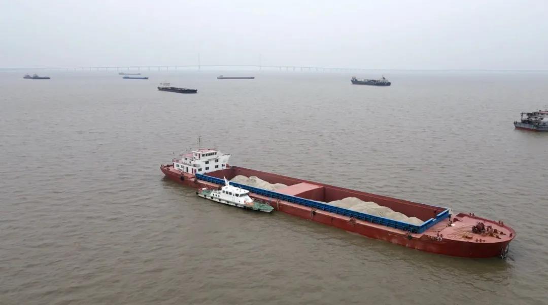 重拳出擊！嚴(yán)整內(nèi)河船舶涉海運(yùn)輸，港口不得為其裝卸