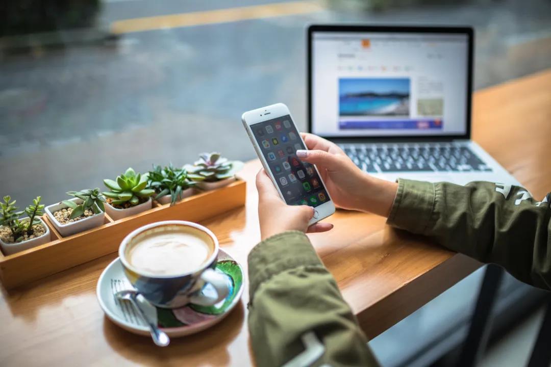 上市大賣上半年財(cái)報(bào)出爐，他們不約而同做了一件事情！