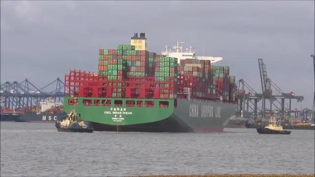 中美航運(yùn)費(fèi)暴漲500%！美國(guó)集裝箱堆積如山，中國(guó)卻“一箱難求”