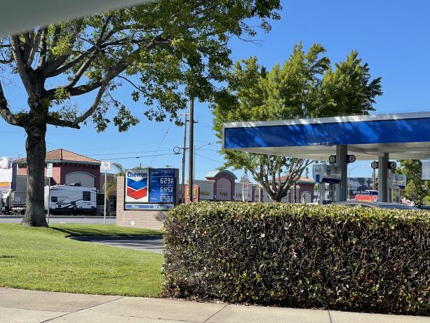 兩菜一湯85美金！飆升的美國(guó)物價(jià)，低迷的消費(fèi)欲望