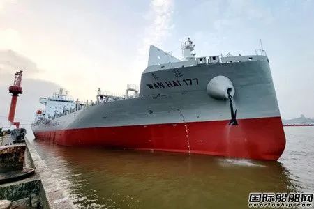 一天三艘！揚子江船業(yè)本月迎來新船交付潮