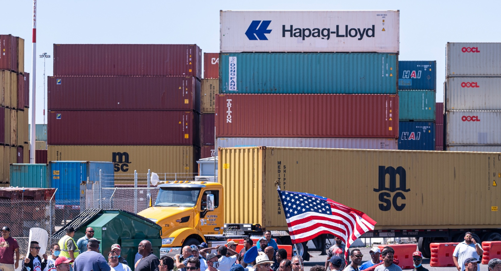 沖突升級(jí)！奧克蘭碼頭運(yùn)營停滯！