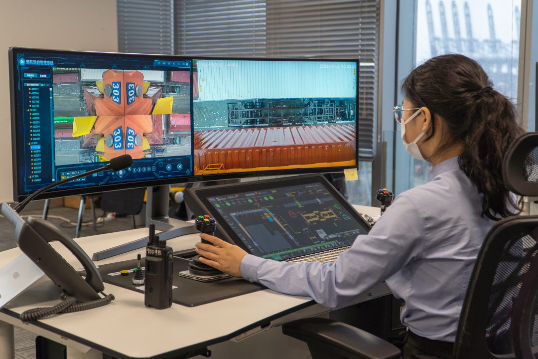 6艘海上“巨無霸”同時靠泊鹽田國際！