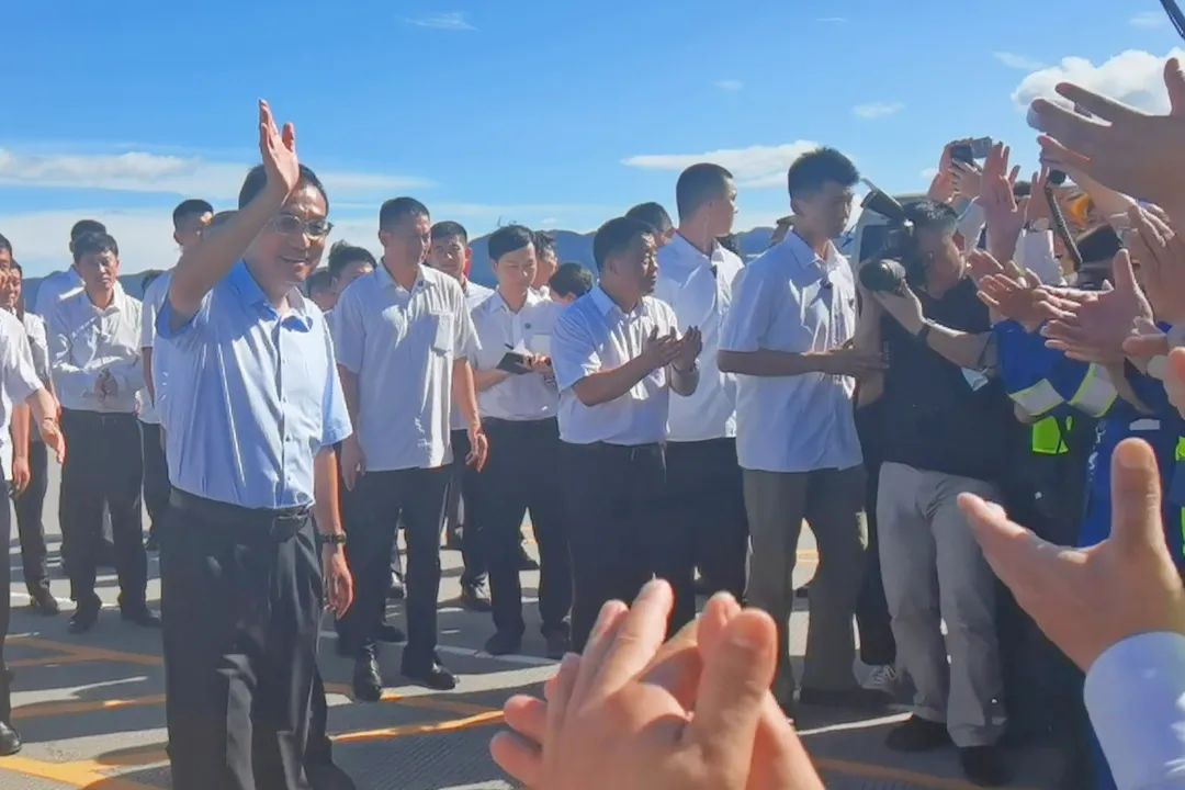 李克強(qiáng)考察鹽田港：打造更高水平國(guó)際集裝箱干線港 