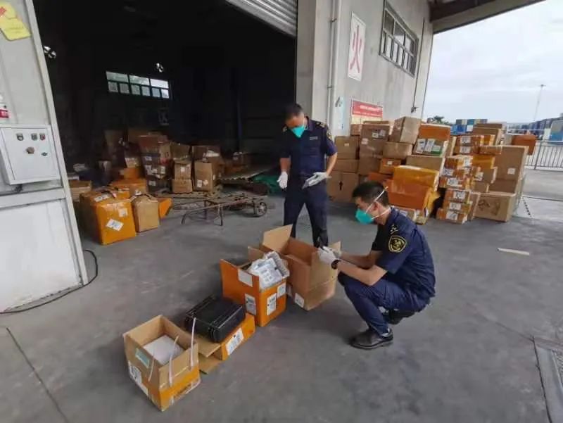 安全出運！多地海關(guān)查獲危險貨物瞞報夾藏事例，涉事企業(yè)或受重罰