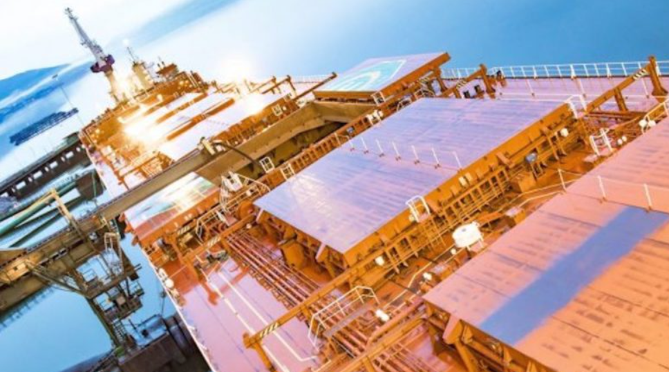 一次買(mǎi)進(jìn)6艘，全球最大上市干散貨船東誕生！