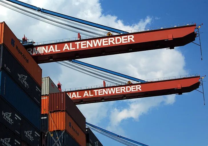 意外！美國(guó)四月份進(jìn)口上升，竟因中國(guó)對(duì)美貨運(yùn)量反彈？