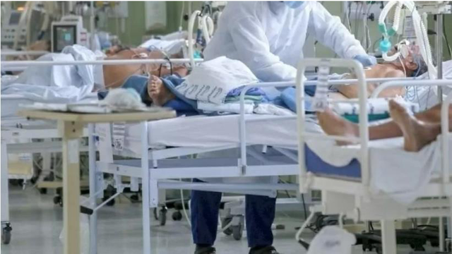 世衛(wèi)預(yù)測：新冠大流行將于2022年初結(jié)束！美國、印度、英國等國疫情直線下降...    