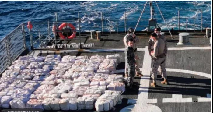 船只運毒遭攔截, 船員"自殺式"沉船毀證據(jù)！