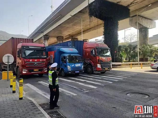 節(jié)前出貨高峰！鹽田碼頭擁堵嚴(yán)重！重柜大量積壓！拖車進(jìn)港通道采取交通管制…