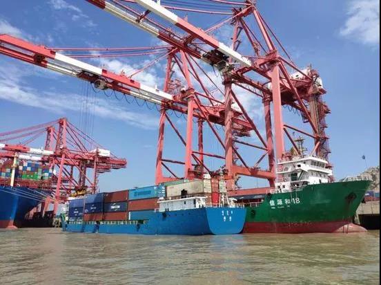 船外再靠船，碼頭這是啥操作？