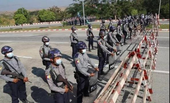 緬甸政變！機(jī)場(chǎng)關(guān)閉至5月；港口貨物積壓，卡車運(yùn)輸和清關(guān)出現(xiàn)延誤