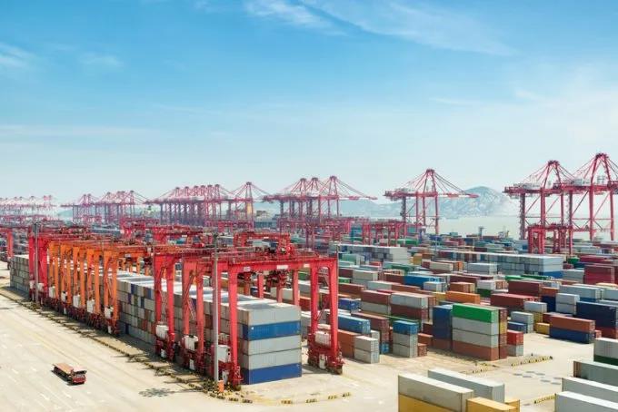 央視財經(jīng)：中國多部門聯(lián)合出手穩(wěn)定國際貨運，持續(xù)瘋漲海運費出現(xiàn)拐點