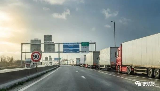 預(yù)警！該國(guó)所有部門(mén)將進(jìn)行大罷工，港口封鎖、波及海峽航道，邊境運(yùn)輸將遭受打擊