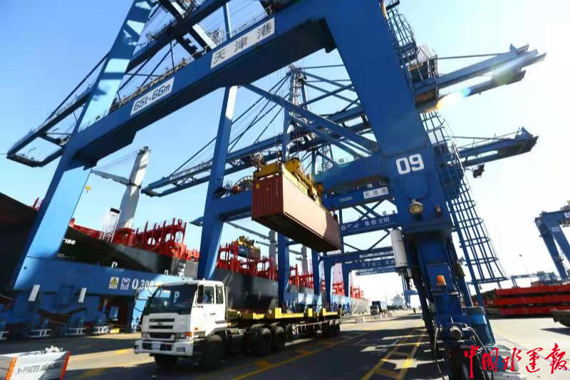 天津港集團(tuán)開通今年首條“一帶一路”直航新航線