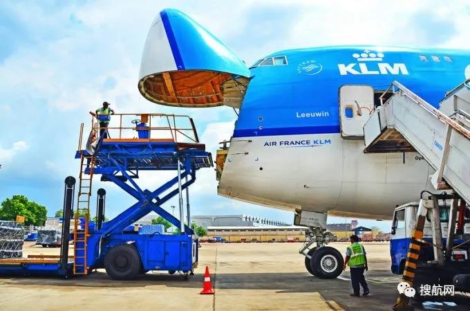 航空貨運(yùn)供需失衡繼續(xù)，貨機(jī)運(yùn)力短缺致價格上漲和延誤