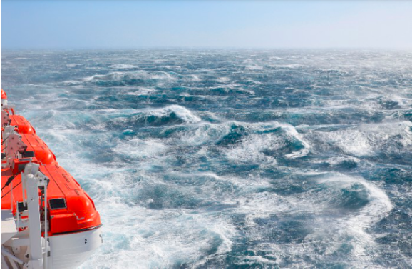 突發(fā)！貨船遇險(xiǎn)5分鐘沉沒, 船員2死5失蹤!...專家: 船齡太大!