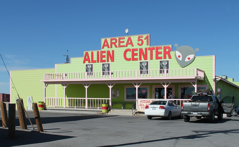 沖擊！美國零售業(yè)已有8401家門店關(guān)閉，今年或?qū)⒂行乱慌飘a(chǎn)潮