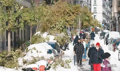 注意！渤海海冰厚達(dá)1米港口封航24小時；暴風(fēng)雪橫掃西班牙交通癱瘓！