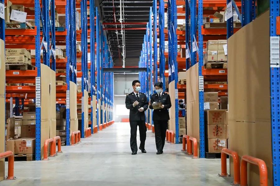 驗(yàn)放進(jìn)出口清單24.5億票，增長(zhǎng)63.3%，我國(guó)跨境電商增長(zhǎng)迅猛！