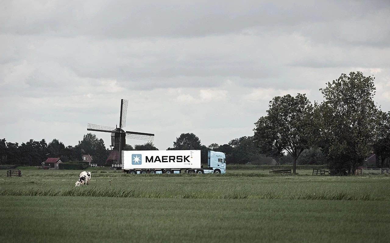 “捆綁銷(xiāo)售”被約談?wù)?？深圳集運(yùn)協(xié)會(huì)：不選服務(wù)就無(wú)法訂艙；馬士基：不屬實(shí)！