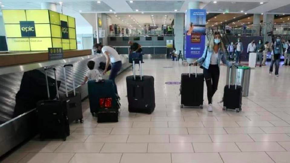 注意！新冠變種在英國失控！倫敦封城上演大逃離，多國緊急宣布措施：關(guān)閉邊境、停飛航班…