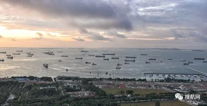 船舶租金和運(yùn)價(jià)15年來首次齊漲，近萬teu左右箱船幾乎被市場租完