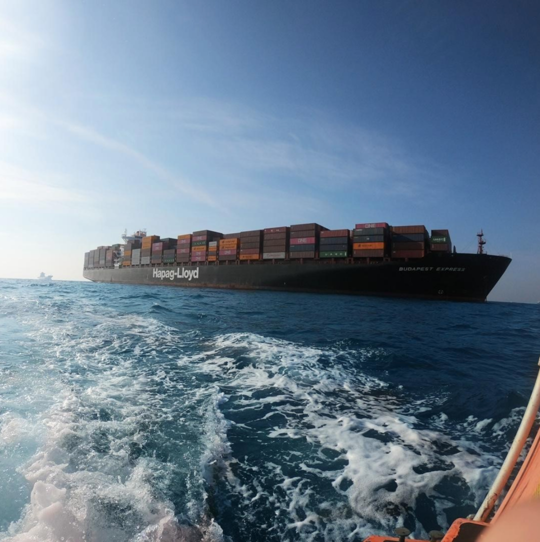 新冠疫情引發(fā)全球航運供應鏈“極端風暴”