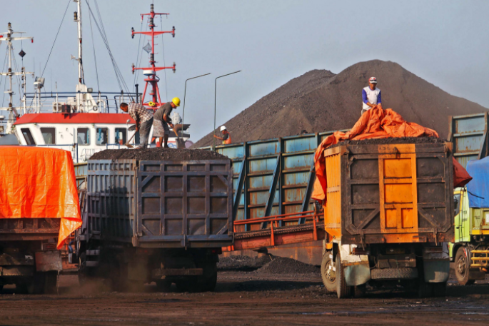 中澳貿(mào)易對峙“升級”！超60艘澳洲貨輪滯留中港！中擬限制澳多個產(chǎn)業(yè)進口！