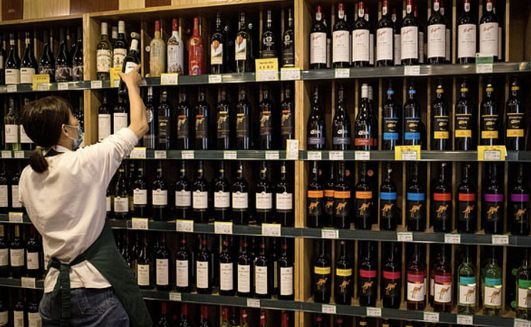 中澳貿(mào)易摩擦再升級(jí)！澳洲：要把中國(guó)告上WTO！中國(guó)：限制澳多個(gè)產(chǎn)業(yè)的進(jìn)口！