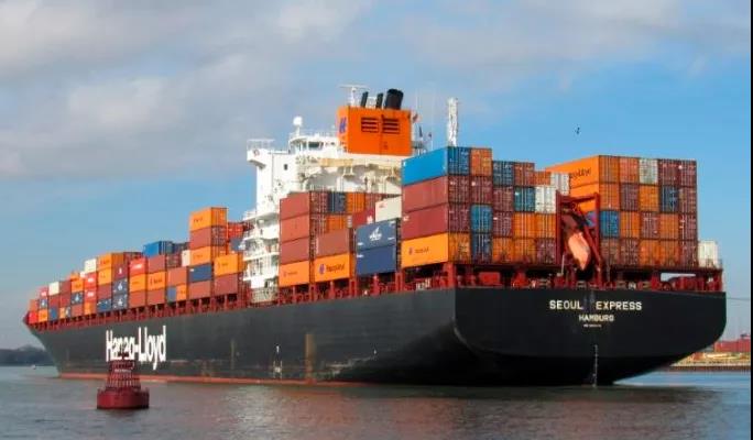 英國(guó)港口持續(xù)擁堵幾個(gè)月！船公司相繼停航、收取額外附加費(fèi)