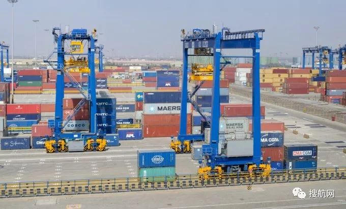 缺柜之下，該國(guó)允許集裝箱往返使用，卸貨后集裝箱不用歸還港口，大大縮短交貨時(shí)間